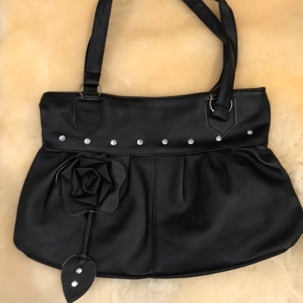 NWOT Black Shoulder Handbag.